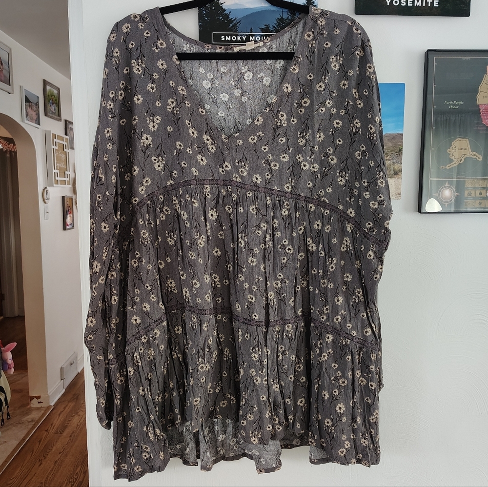Boho Floral Gray Women's Top
